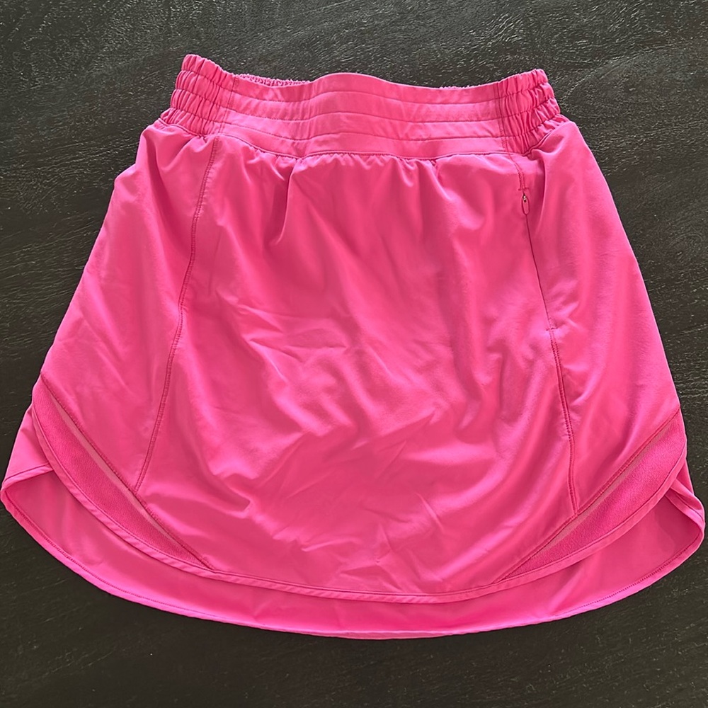 Lululemon hot pink tennis skirt size 6